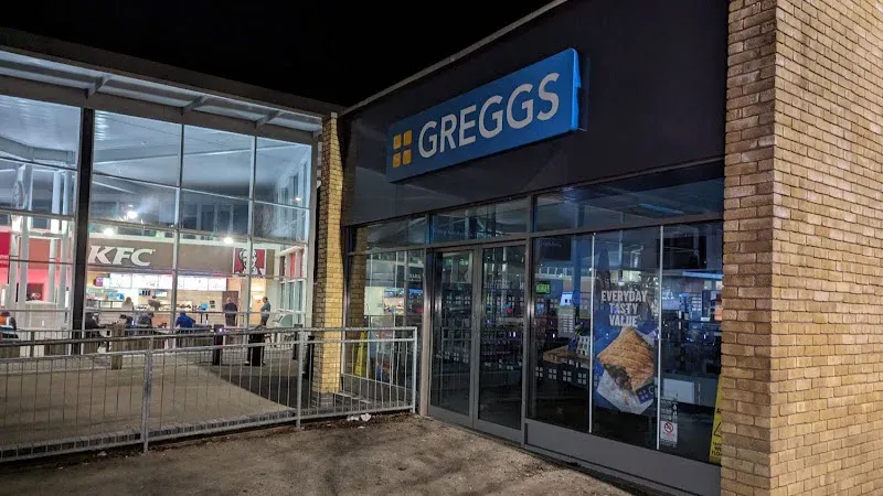 Greggs Ardley M40, J10 Moto Main Building Northampton Road