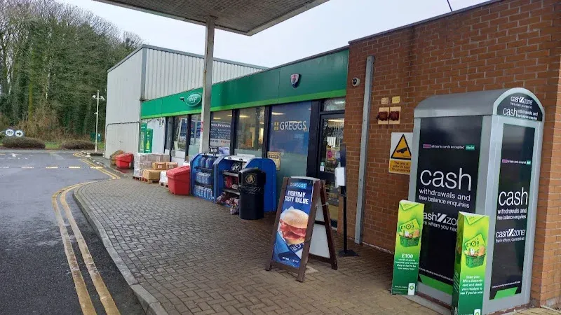 Greggs Bay Horse M6 North, Between J32/33 Moto Main Building North White Carr Lane