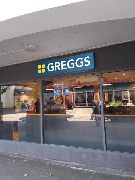 Greggs Carmarthen 11/13 Red Street