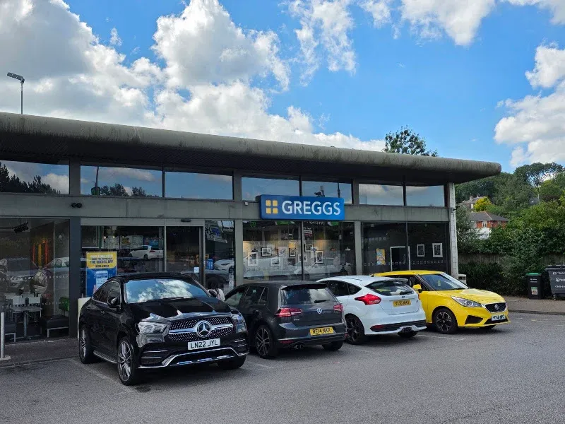 Greggs Cleckheaton Whitehall Road