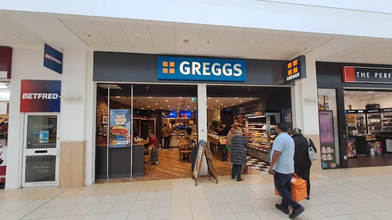 Greggs Cumbernauld U32 Antonine Centre Tryst Road