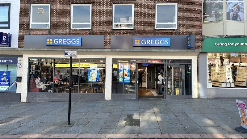 Greggs Dudley Churchill Shopping Centre 11/12 Castle Street