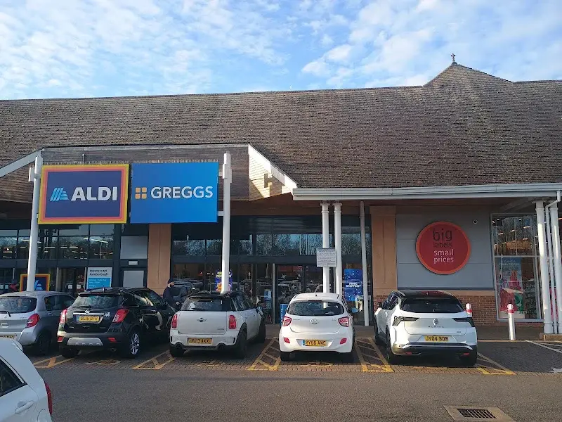 Greggs Farnborough U2A Blackwater Shopping Park Farnborough Gate