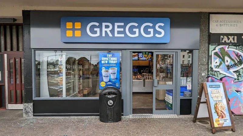 Greggs Globe Town 112 Roman Road