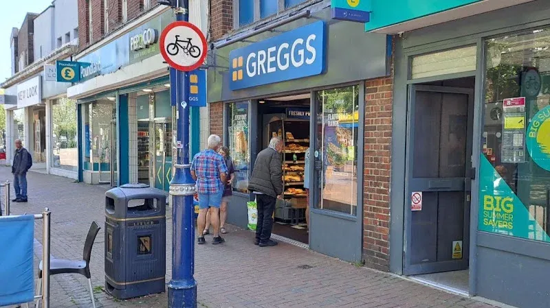 Greggs Gosport 87 High Street