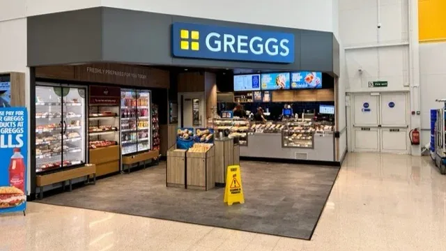 Greggs Hamilton Tesco Extra 2 Maindenwell Avenue