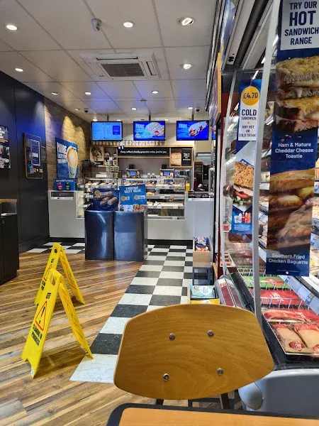 Greggs Hampshire 181 Havant Road