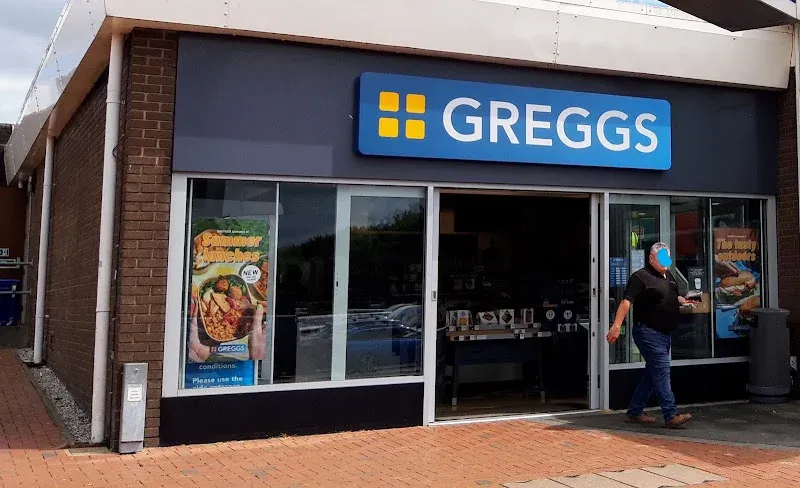 Greggs Heywood M62 West, Between J18/19 Moto Main Building West