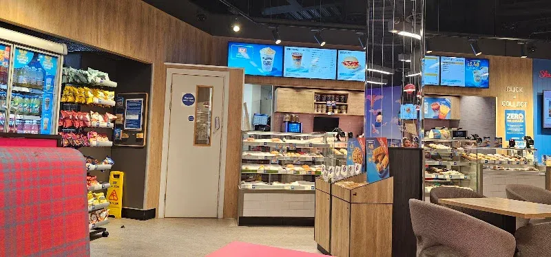 Greggs London Primark 14-28 Oxford Street