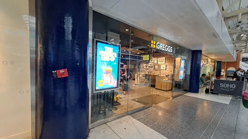 Greggs London U26 Liverpool Station Street Bishops Gate