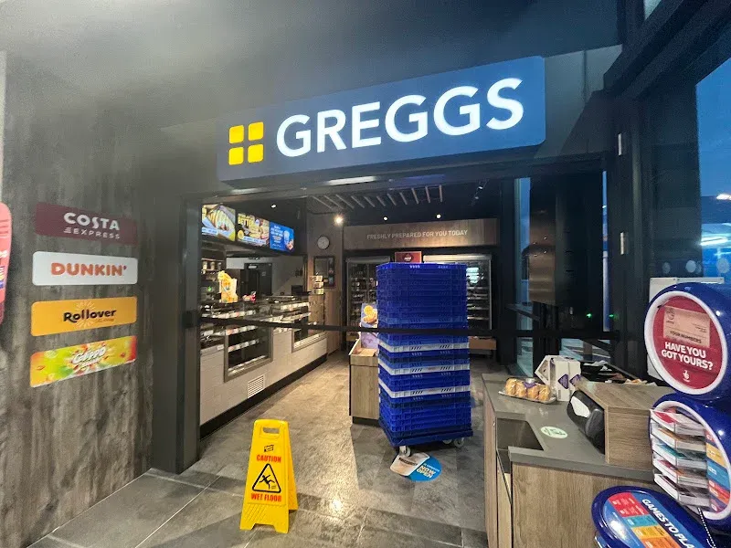 Greggs Lowerstoft Shell Oulton Broad Normanston Drive