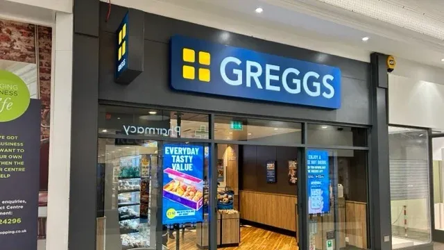 Greggs Macclesfield U7 Grosvenor Shopping Centre Mill Street Mall