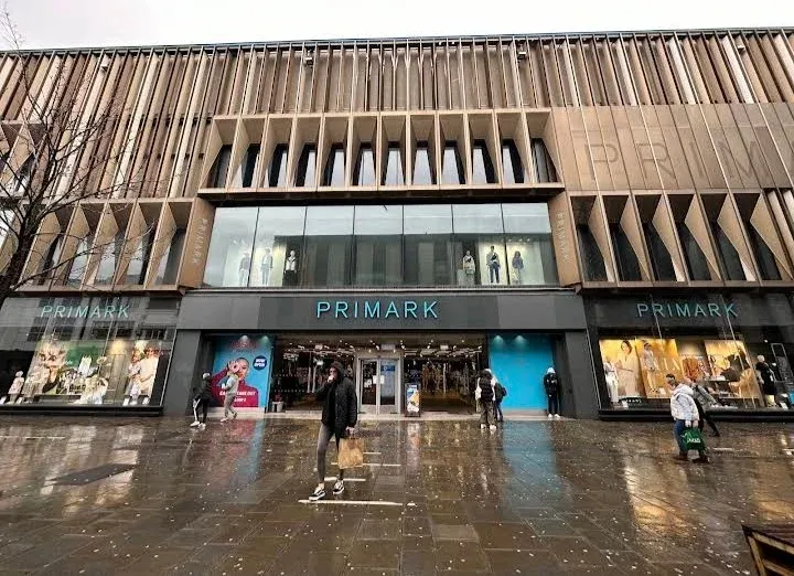 Greggs Newcastle upon Tyne Primark 78/84 Northumberland Street