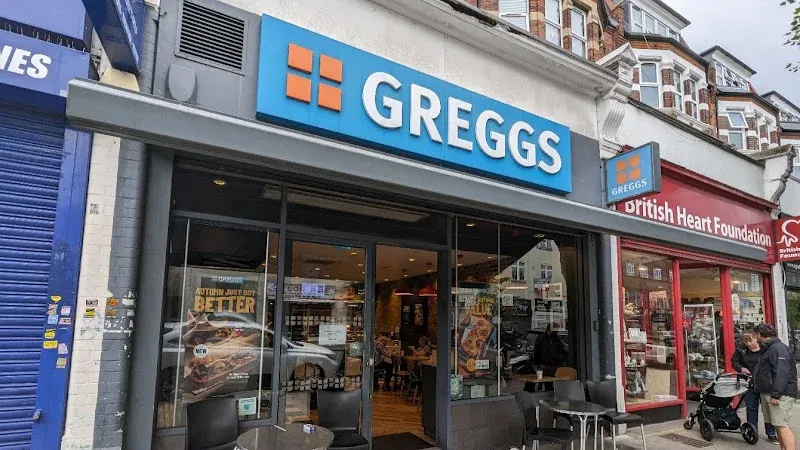 Greggs North Finchley 720 High Road