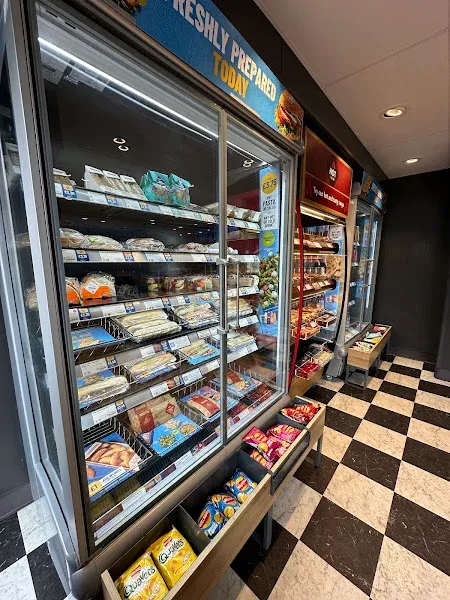 Greggs Pentwyn U3 Pentwyn Retail Park