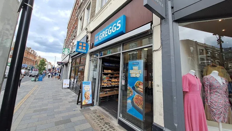 Greggs Putney 145 High Street