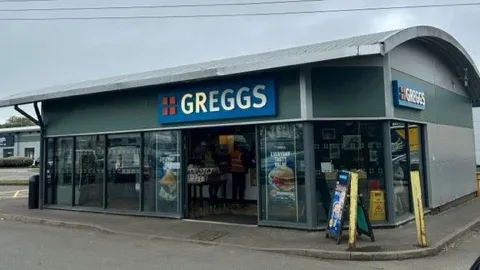 Greggs Redditch Washford Trade Park