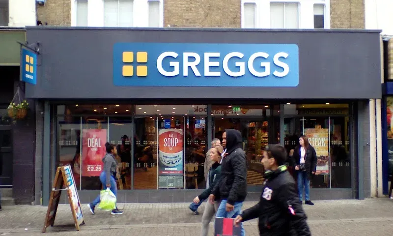 Greggs Sutton 194/196 High Street