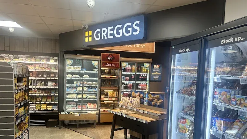 Greggs Ton Pentre SPAR Llanfoist Street