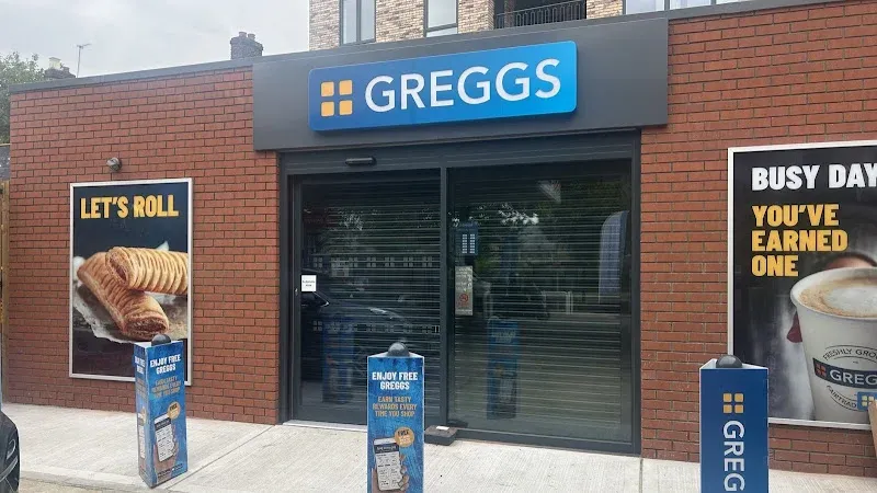 Greggs Tottenham Shell Service Station 311 The Roundway