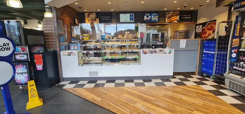 Greggs Warrington Wilderspool Causeway