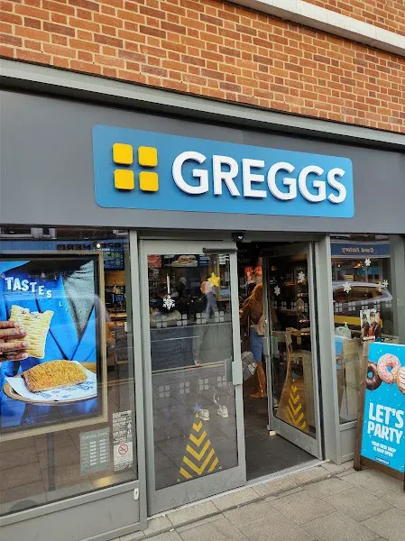Greggs Wokingham USU03 Peach Street