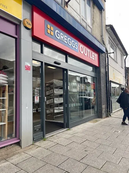 Greggs Woolston U4 33 Victoria Road